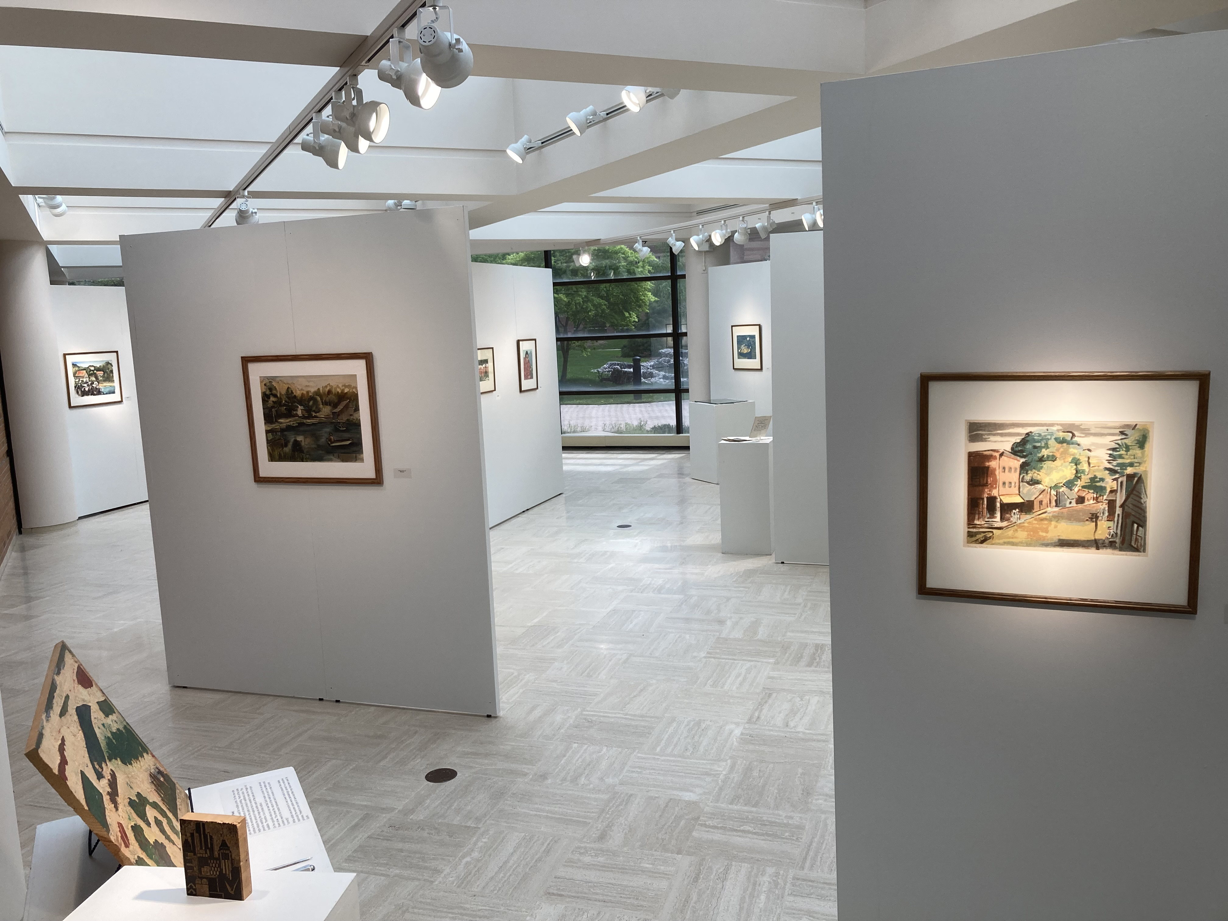 look south from the north end of the gallery